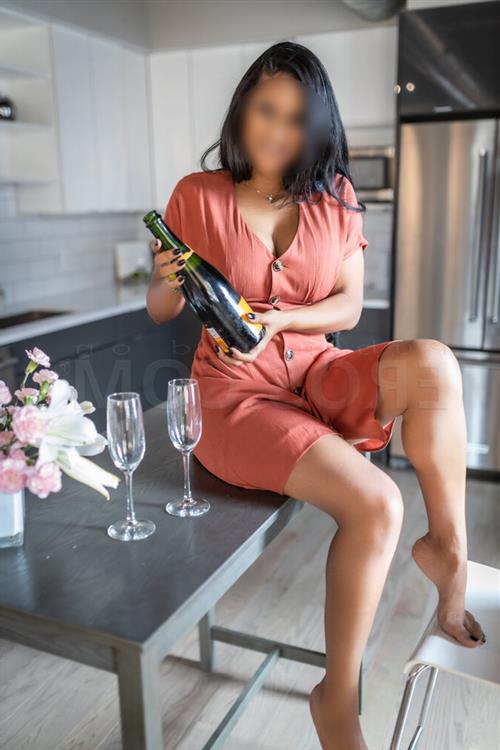 Escort modell Ebtissam, Moers - 11341